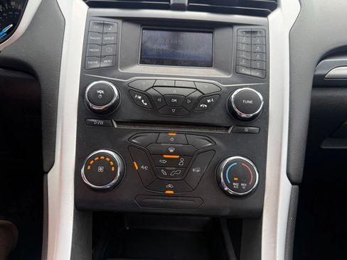 Used 2013 Ford Fusion S FWD image 13