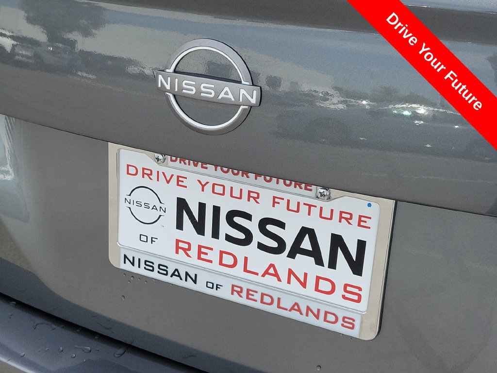 Used 2025 Nissan Versa S w/ Trunk Package FWD image 24