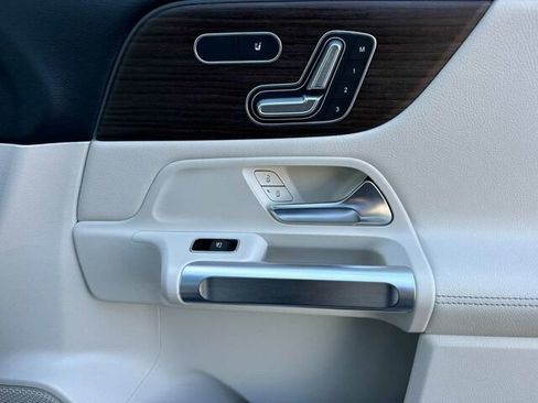 Certified 2026 Mercedes-Benz GLB 250 image 22
