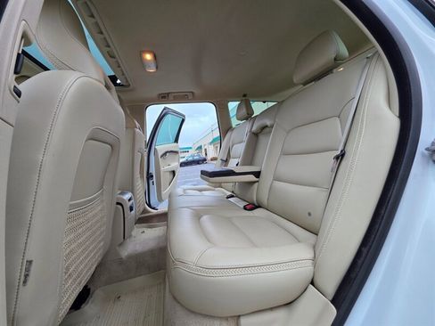 Used 2015 Volvo XC70 T6 Platinum w/ Protection Package image 15