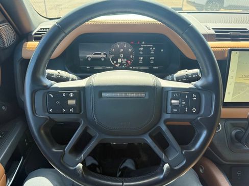 Used 2024 Land Rover Defender 110 X AWD/4WD image 17