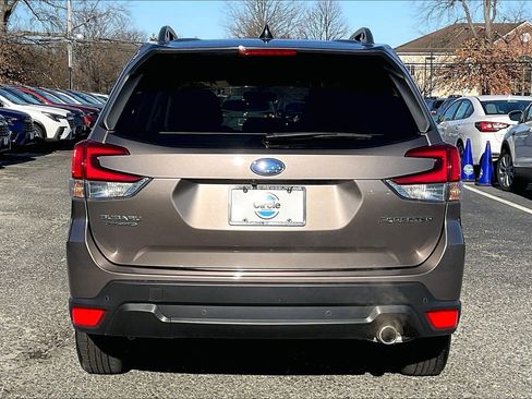 Certified 2024 Subaru Forester Limited image 4