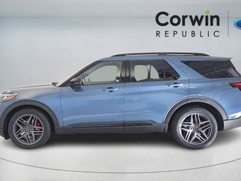 New 2026 Ford Explorer ST w/ Sun And Sound Package image 4