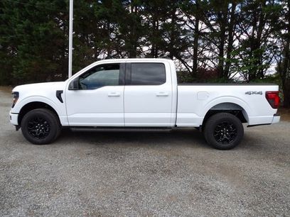 New 2026 Ford F150 XLT w/ XLT Black Appearance Package