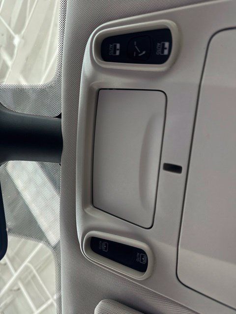 Used 2023 Chrysler Pacifica Limited FWD image 50