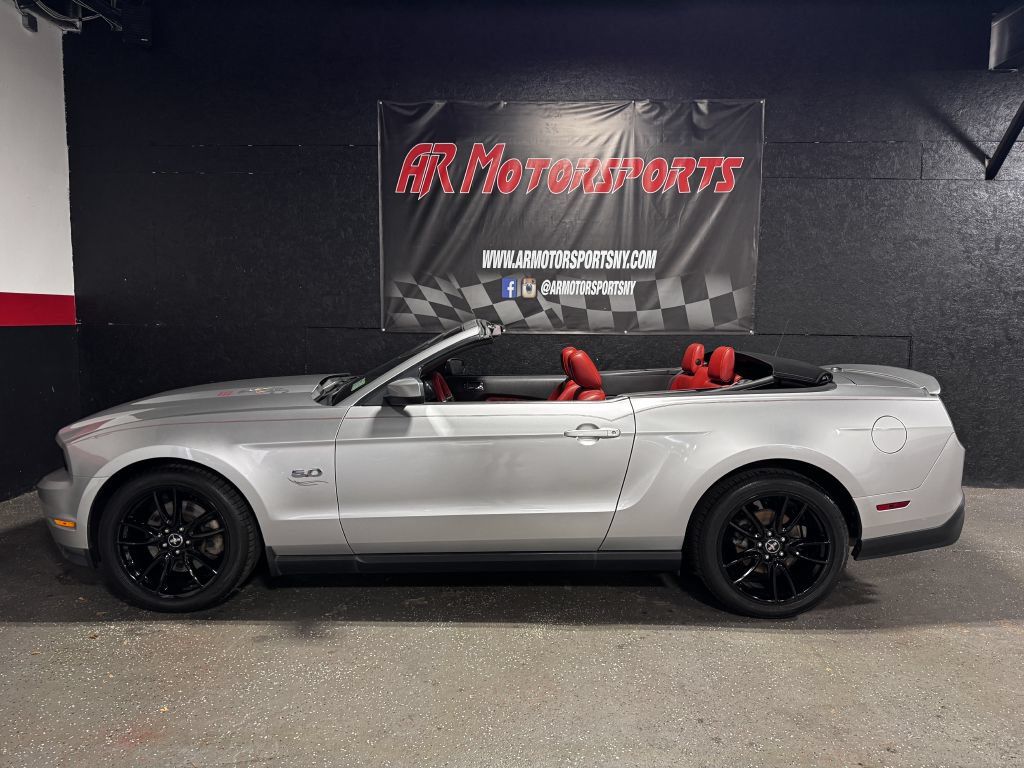 Used 2011 Ford Mustang GT Premium w/ 401A Rapid Spec Order Code RWD image 2