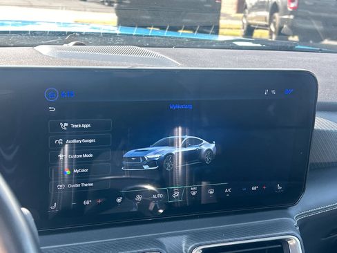 Used 2024 Ford Mustang Premium image 31