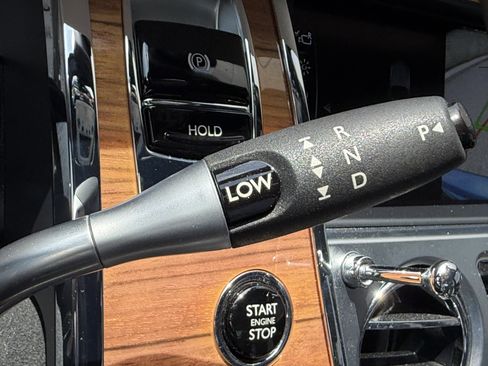 Used 2019 Rolls-Royce Ghost RWD image 31