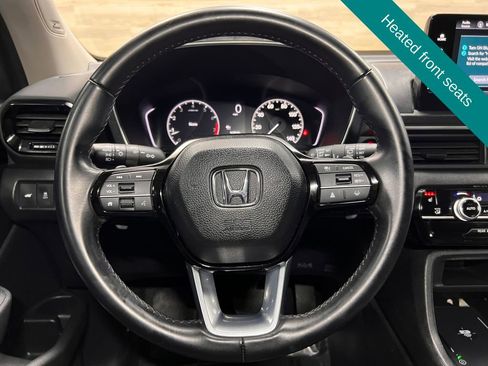 Used 2023 Honda Pilot Touring image 8
