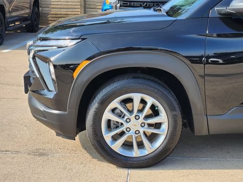 Used 2025 Chevrolet TrailBlazer LS w/ LS Convenience Package FWD image 15