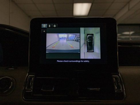 Used 2021 Lincoln Navigator L Reserve image 17