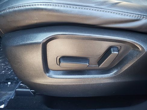 Used 2020 MAZDA CX-5 Touring image 21