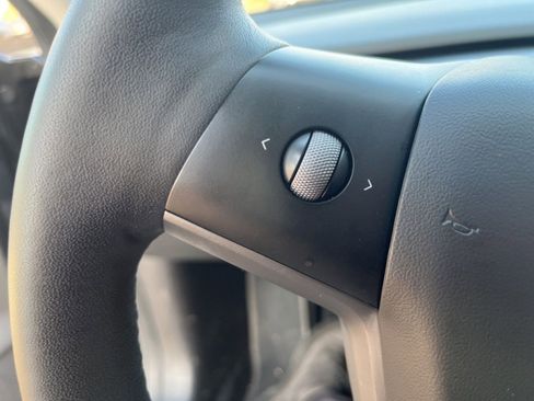 Used 2021 Tesla Model 3 Long Range image 14