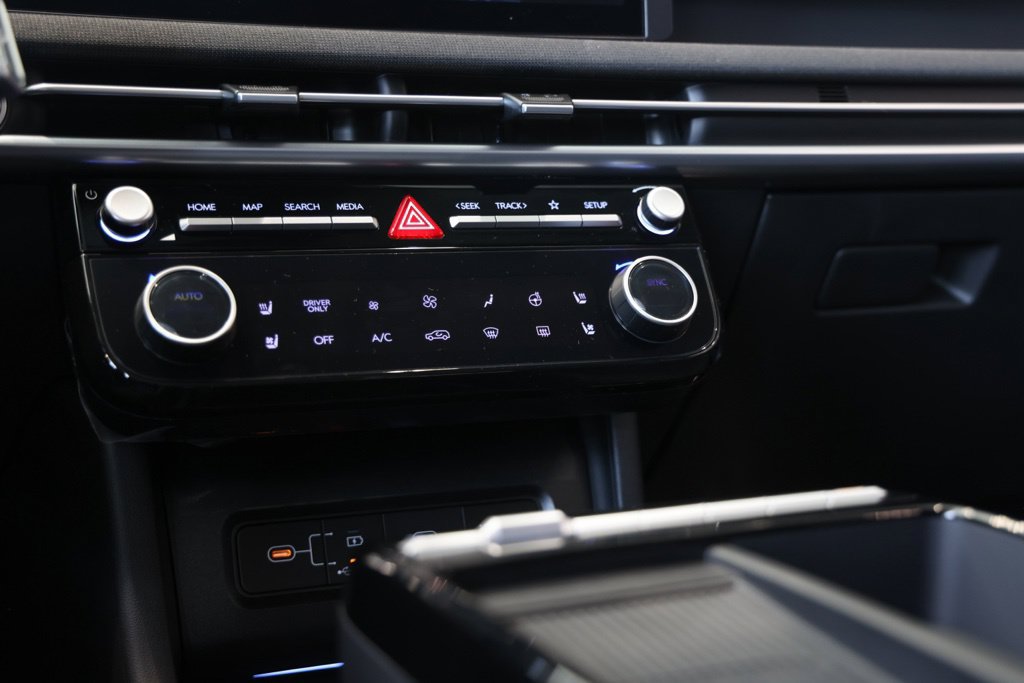 New 2026 Hyundai Tucson Limited AWD/4WD image 21