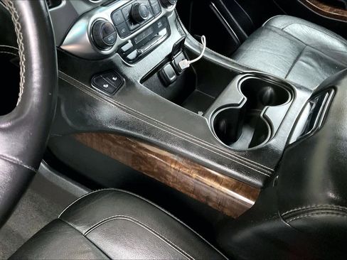 Used 2016 Chevrolet Tahoe LT image 12