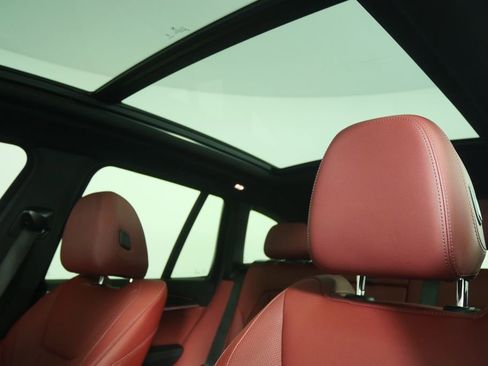 Certified 2024 BMW X3 xDrive30i w/ Premium Package image 12