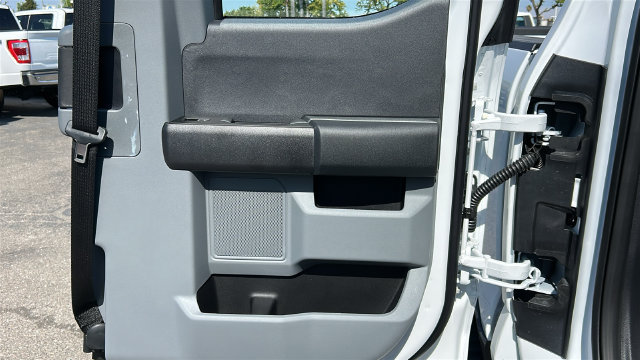 New 2026 Ford F350 XL w/ XL Chrome Package RWD image 12