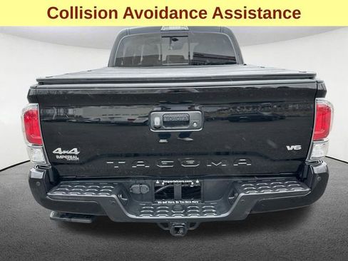 Used 2022 Toyota Tacoma Limited image 9