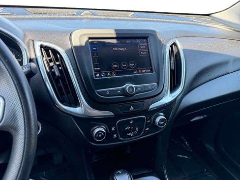 Used 2020 Chevrolet Equinox LT AWD/4WD image 12