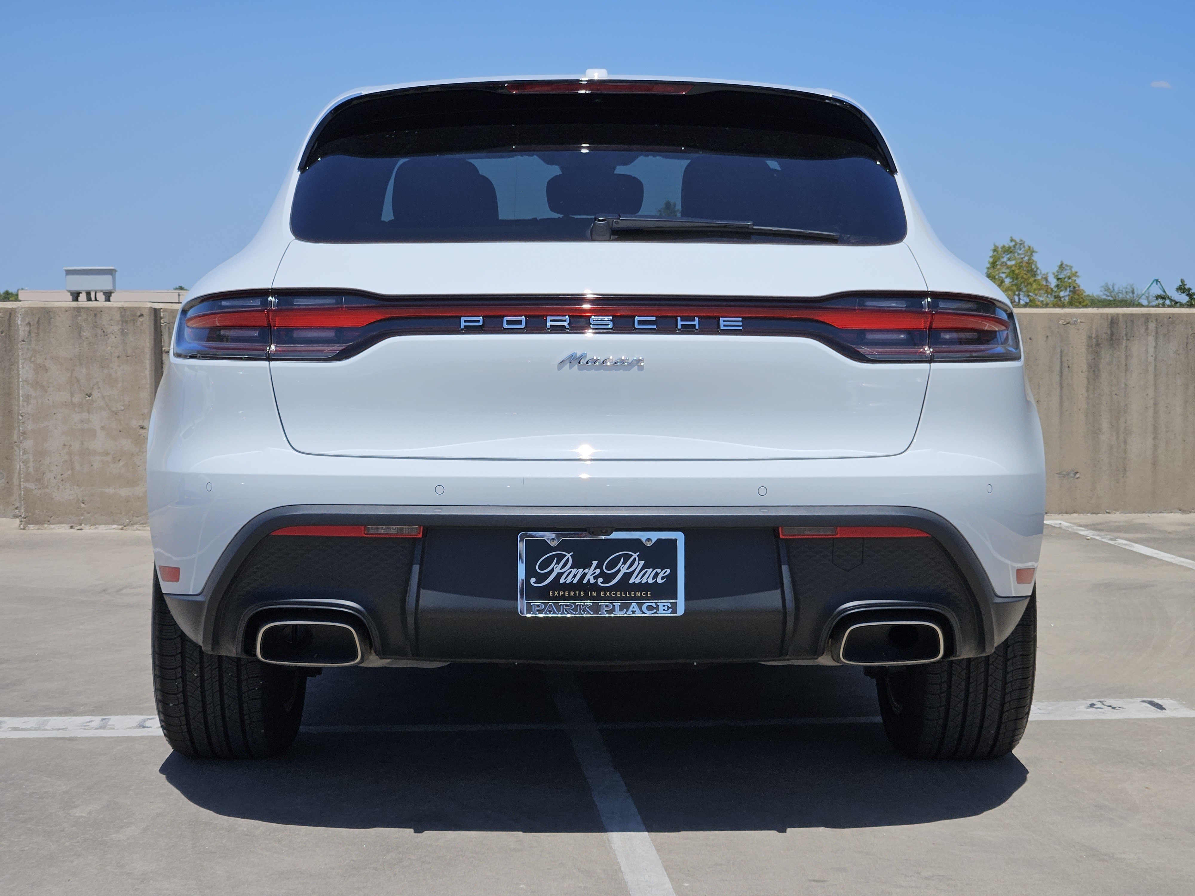 Certified 2026 Porsche Macan AWD/4WD image 7