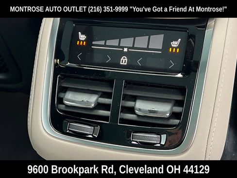 New 2026 Volvo XC90 B5 Plus w/ Protection Package Premier AWD/4WD image 16
