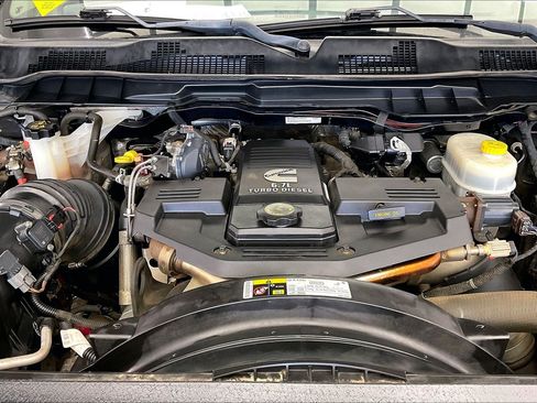 Used 2016 RAM 2500 Laramie AWD/4WD image 8