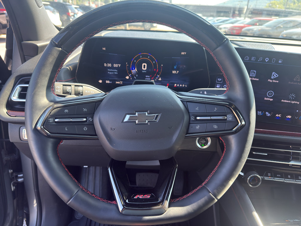 Used 2024 Chevrolet Traverse RS AWD/4WD image 19