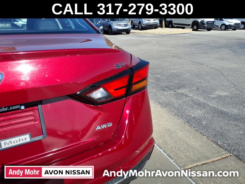 Used 2019 Nissan Altima 2.5 SR w/ SR Premium Package AWD/4WD image 12