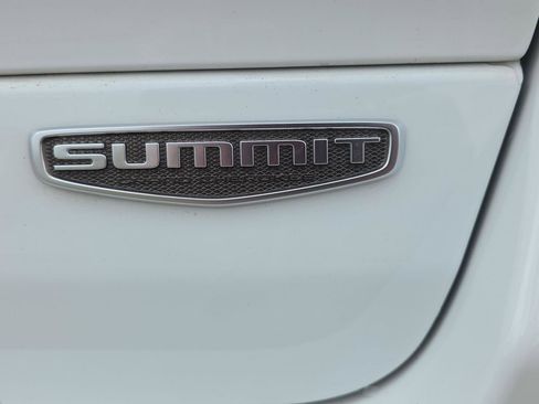Used 2022 Jeep Grand Cherokee Summit image 11