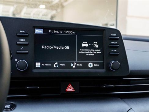 New 2025 Hyundai Elantra Sport image 12