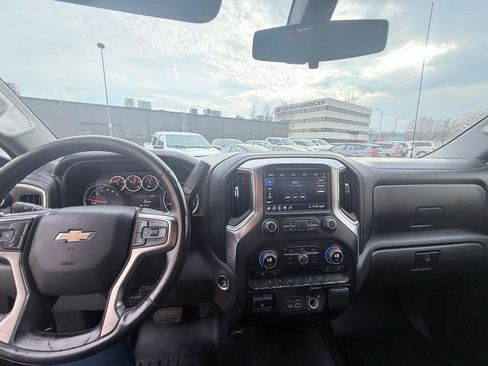 Used 2020 Chevrolet Silverado 1500 LT w/ All-Star Edition image 17