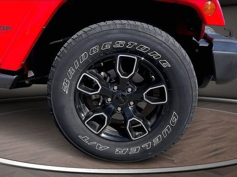 Used 2018 Jeep Wrangler Unlimited Altitude image 8