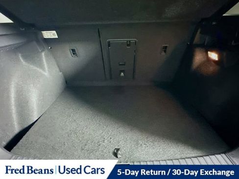 Used 2023 Volkswagen Taos SE w/ Panoramic Sunroof Package AWD/4WD image 27