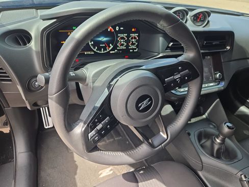 Used 2025 Nissan Z Sport w/ Floor Mat Package RWD image 10