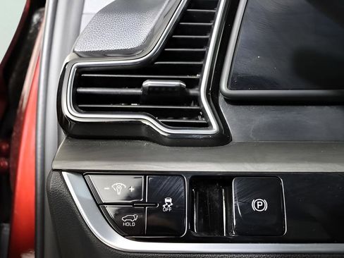 Certified 2024 Kia Sportage X-Line w/ X-Line Premium Package image 39