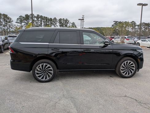 Certified 2025 Lincoln Navigator Black Label image 4