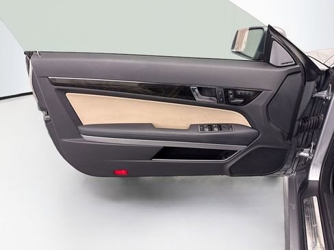 Used 2010 Mercedes-Benz E 550 Coupe image 23