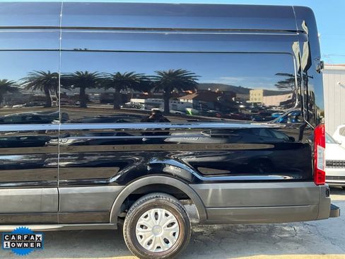 Used 2022 Ford E-Transit 148 High Roof Extended w/ Load Area Protection Package image 6