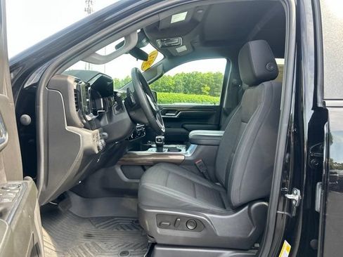 Used 2024 Chevrolet Silverado 1500 LT Trail Boss w/ Protection Package AWD/4WD image 16
