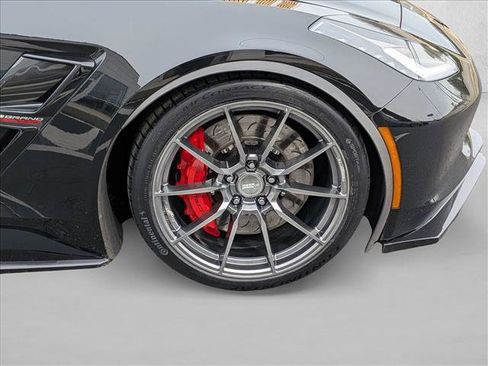 Used 2017 Chevrolet Corvette Grand Sport w/ Carbon Flash Badge Package image 19