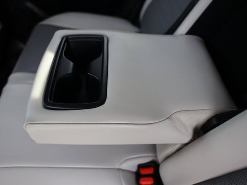 Used 2020 Toyota RAV4 Limited image 44