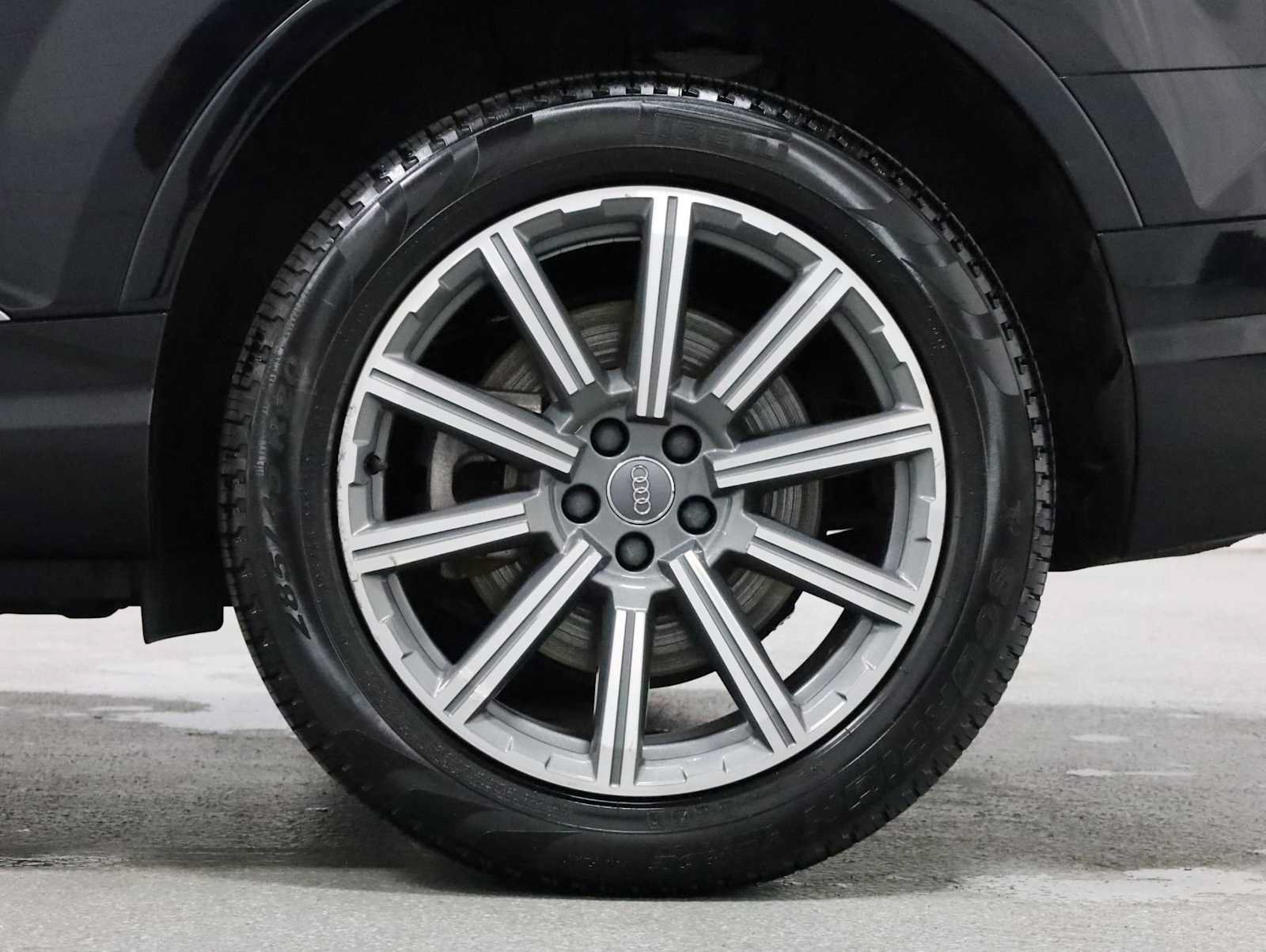 Used 2019 Audi Q7 3.0T Premium Plus AWD/4WD image 37