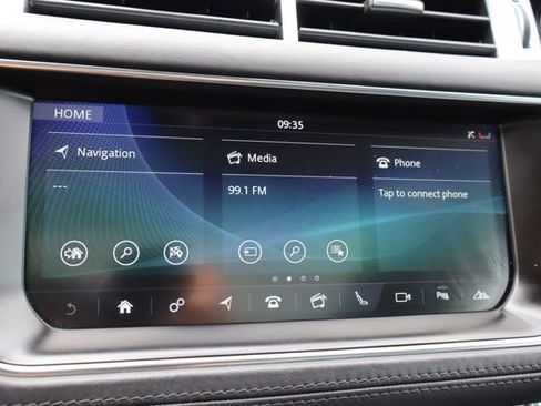 Used 2017 Land Rover Range Rover Sport image 39