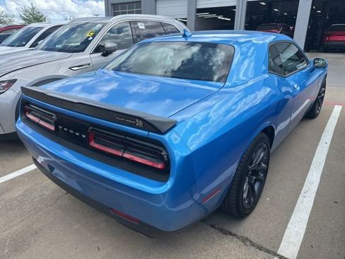 Used 2023 Dodge Challenger R/T w/ Performance Handling Group image 5