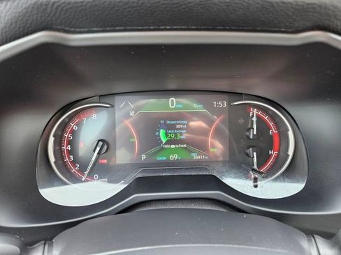 Used 2025 Toyota RAV4 XLE AWD/4WD image 29