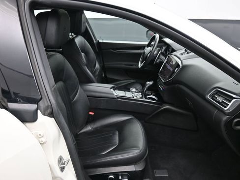 Used 2022 Maserati Ghibli Modena image 26