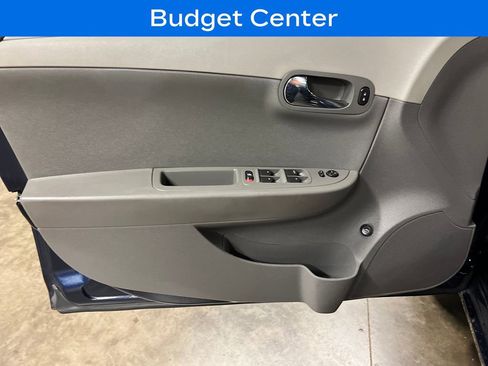 Used 2011 Chevrolet Malibu LS FWD image 15