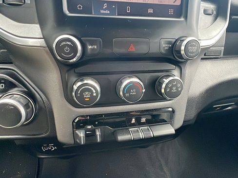 Used 2024 RAM 2500 Big Horn w/ Bed Utility Group image 31