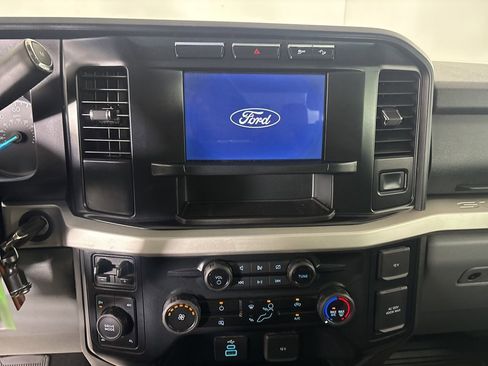 Used 2024 Ford F350 XLT w/ FX4 Off-Road Package AWD/4WD image 15