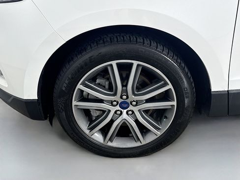 Used 2021 Ford Edge Titanium FWD image 38